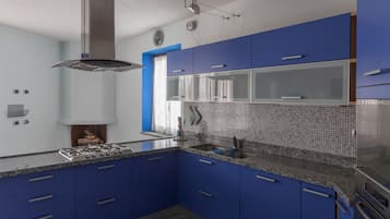 Dapur, pembancuh kopi/teh, cerek elektrik