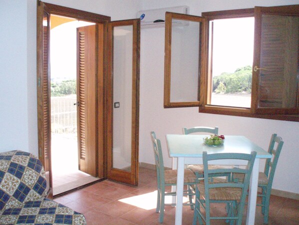Apartment, 1 Schlafzimmer, Balkon | Speisen