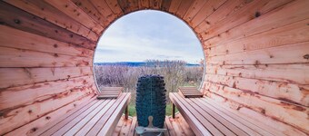 Appartement de vacances privĂ© dans le HunsrĂŒck avec une vue magnifique sur la vallĂ©e et un sauna en cĂšdre