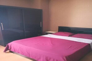 2 habitaciones, tabla de planchar con plancha y wifi 