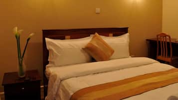 Executive Room | 1 bedroom, desk, soundproofing, iron/ironing board