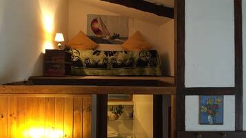 Apartment, 1 Bedroom, Patio, Garden View | Lounge