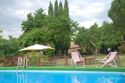 Silence and Relaxation in the Countryside of Umbria
