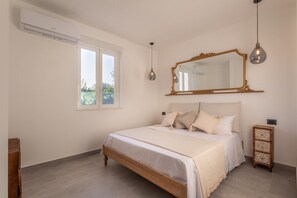 2 bedrooms, iron/ironing board, travel crib, WiFi