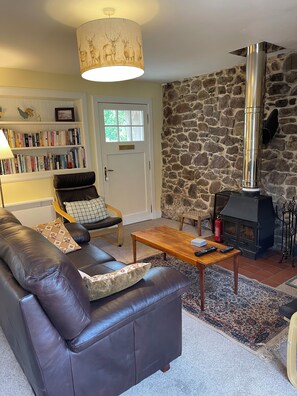 Smart TV, fireplace, DVD player, books - The  Bothy , Stonelaws Farm  (East Lothian)