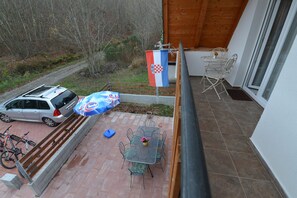 Free self-parking