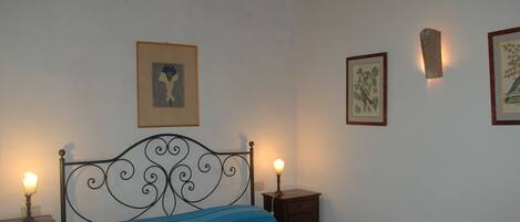 Apartment, 2 Bedrooms, Fireplace, Garden View | 2 bedrooms, WiFi, bed sheets