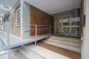 อพาร์ทเมนท์, 1 ห้องนอน | บริเวณภายนอก