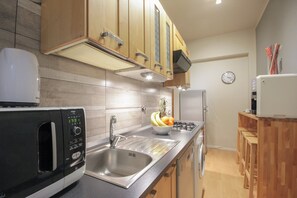 อพาร์ทเมนท์, 1 ห้องนอน | ครัวส่วนตัว | ตู้เย็น, ไมโครเวฟ, เตาประกอบอาหาร, เครื่องล้างจาน