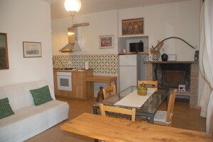 Apartamento, 2 habitaciones, chimenea, vistas al jardín | Sala de estar