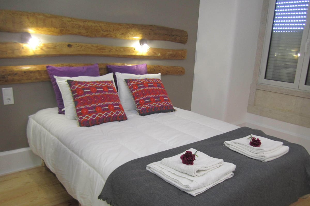 Suite Standard (II) | 1 chambre, bureau, Wi-Fi gratuit, draps fournis
