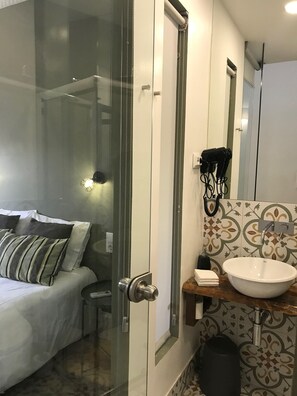 Junior suite (Deluxe) | 1 slaapkamer, een bureau, gratis wifi, beddengoed