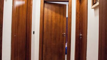Apartment, 2 Bedrooms | Interior