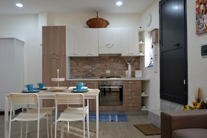 บ้านพัก, 1 ห้องนอน, สูบบุหรี่ได้, ลานระเบียง | ภายใน