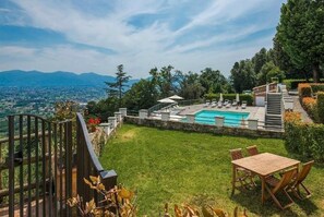 Villa, 2 chambres, fumeur, patio | Piscine | Piscine extérieure