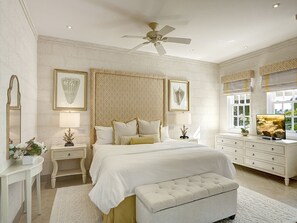 6 Schlafzimmer, Schreibtisch, Bügeleisen/Bügelbrett, Reisekinderbett