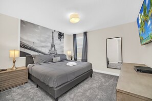 8 bedrooms, iron/ironing board, free WiFi, bed sheets - Family Friendly 8 Bed Game Spa Pool Home at Champions Gate Resort (Davenport)