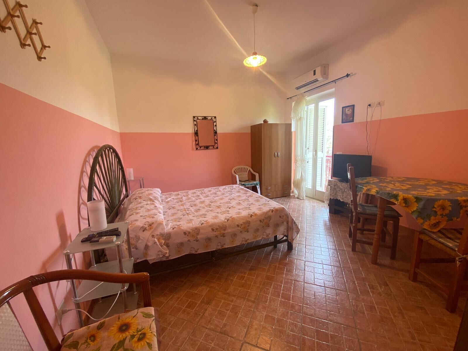 Habitación, 1 habitación, fumadores, vistas al jardín | 1 dormitorio