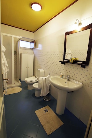 Villa, 2 Schlafzimmer, Raucher, Terrasse | Badezimmer