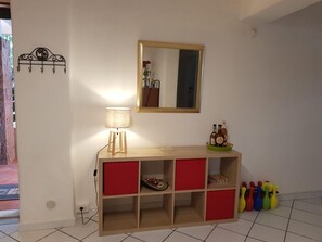 Villa, 2 habitaciones, fumadores, patio | Interior