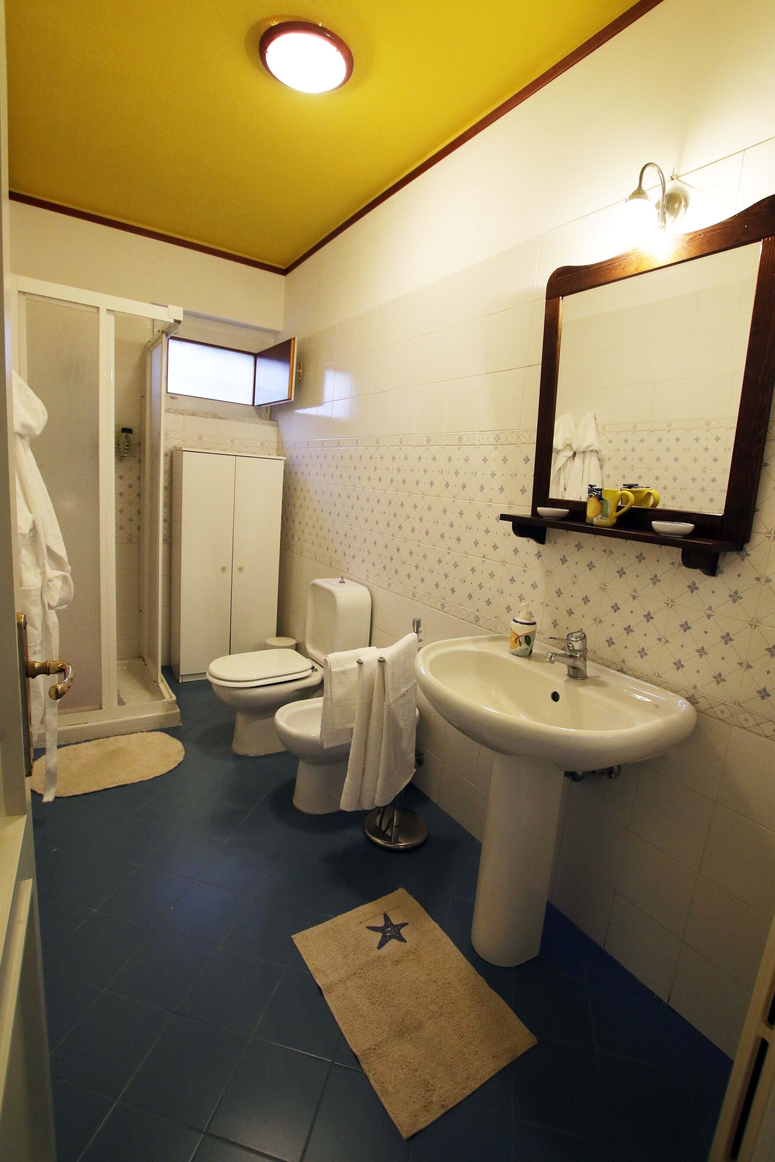 Villa, 2 Bedrooms, Smoking, Patio | Bathroom