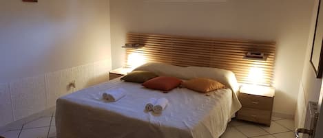 2 bedrooms