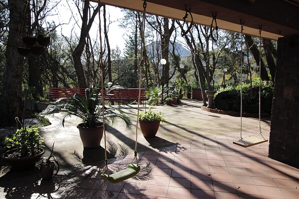 Villa, 2 habitaciones, fumadores, patio | Terraza o patio