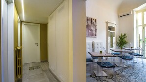 Habitación, 1 habitación, para fumadores, balcón | Interior