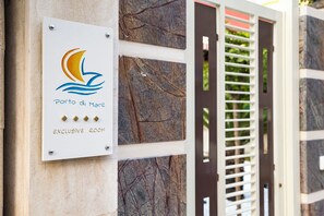 Room, 1 Bedroom, Smoking, Balcony | Property entrance - Room-porto Di Mare Exclusive Room "libec (Giovinazzo)