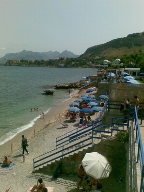 Beach - Villa Denise 100 Meters From the sea (Santa Flavia)