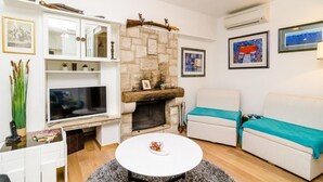 Nhà (Two Bedroom Holiday Home) | Phòng khách
