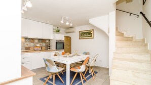 Nhà (Two Bedroom Holiday Home) | Nội thất
