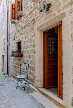 Entrée de l’hébergement
