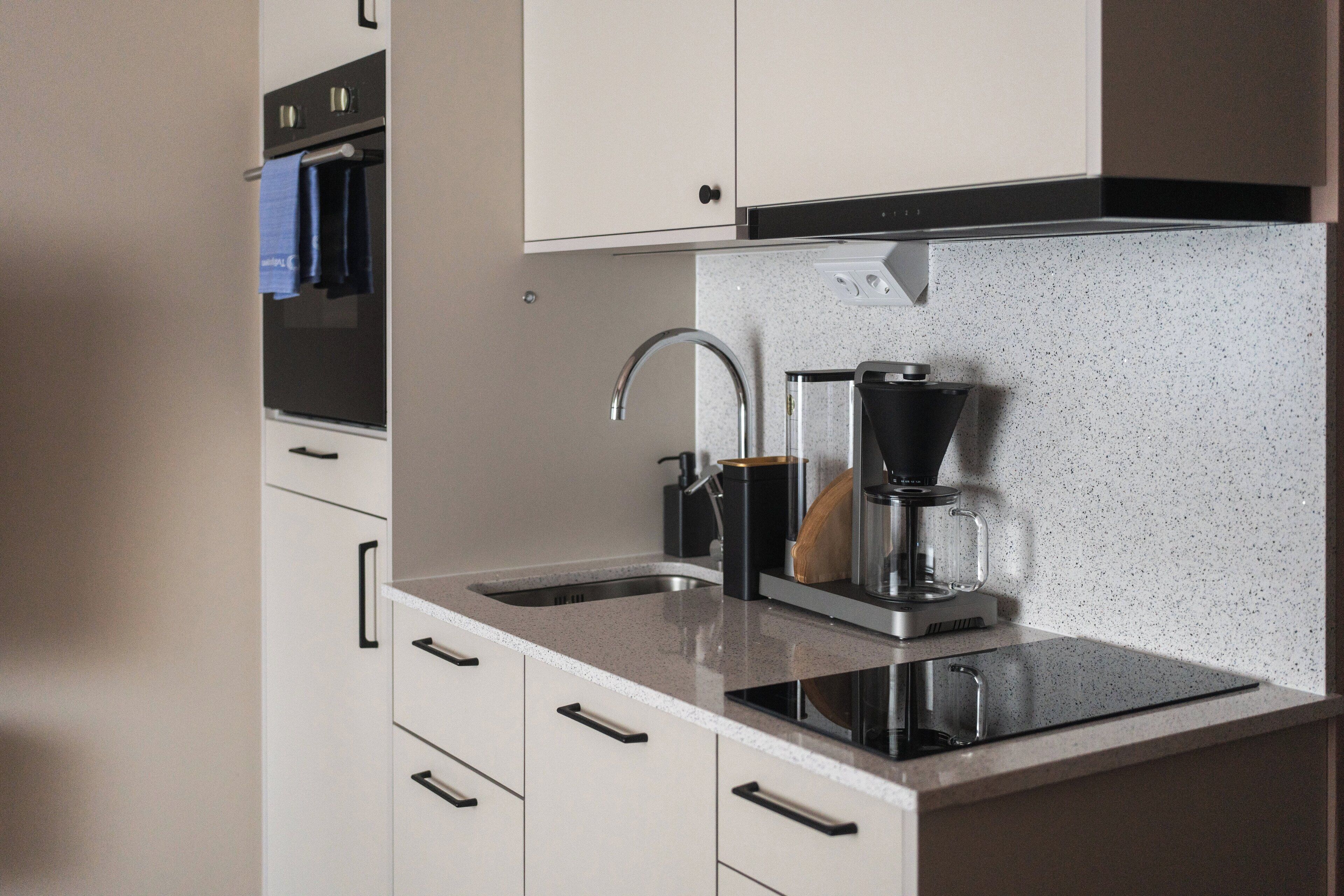 coffee/tea maker, electric kettle