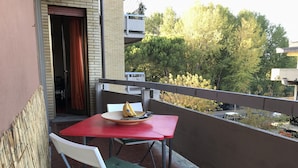 Unclassified image, 2 of 20, button - The Residence of the Ronchi (Massa)