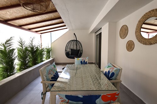 Livia Luxury Apart Hotel 