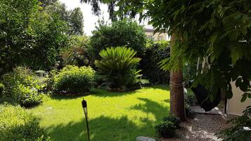Villa, 1 Schlafzimmer, Terrasse, Gartenblick | Garten
