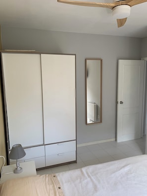 2 Schlafzimmer, Bügeleisen/Bügelbrett, kostenloses WLAN, Bettwäsche