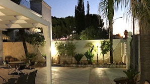 Chambre, 1 chambre, balcon, vue jardin | Jardin