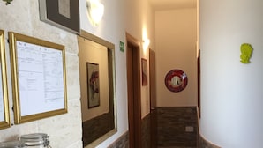 Chambre, 1 chambre, balcon, vue jardin | Intérieur
