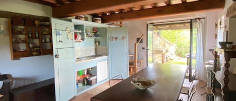 Chalet, 1 chambre, fumeur, patio | Aire de séjour