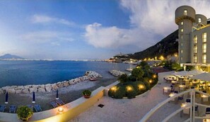 Chambre, 1 chambre, balcon, vue ville | Plage