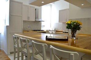 Appartement, 2 chambres, réfrigérateur | Intérieur