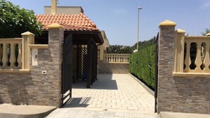 Villa, 2 Bedrooms, Balcony, Garden View | Property grounds - Punta Prosciutto Apartments To Rent is Only 100 Metres From the Beach (Porto Cesareo)