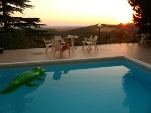 Vila, 4 quartos, lareira | Piscina | Piscina externa