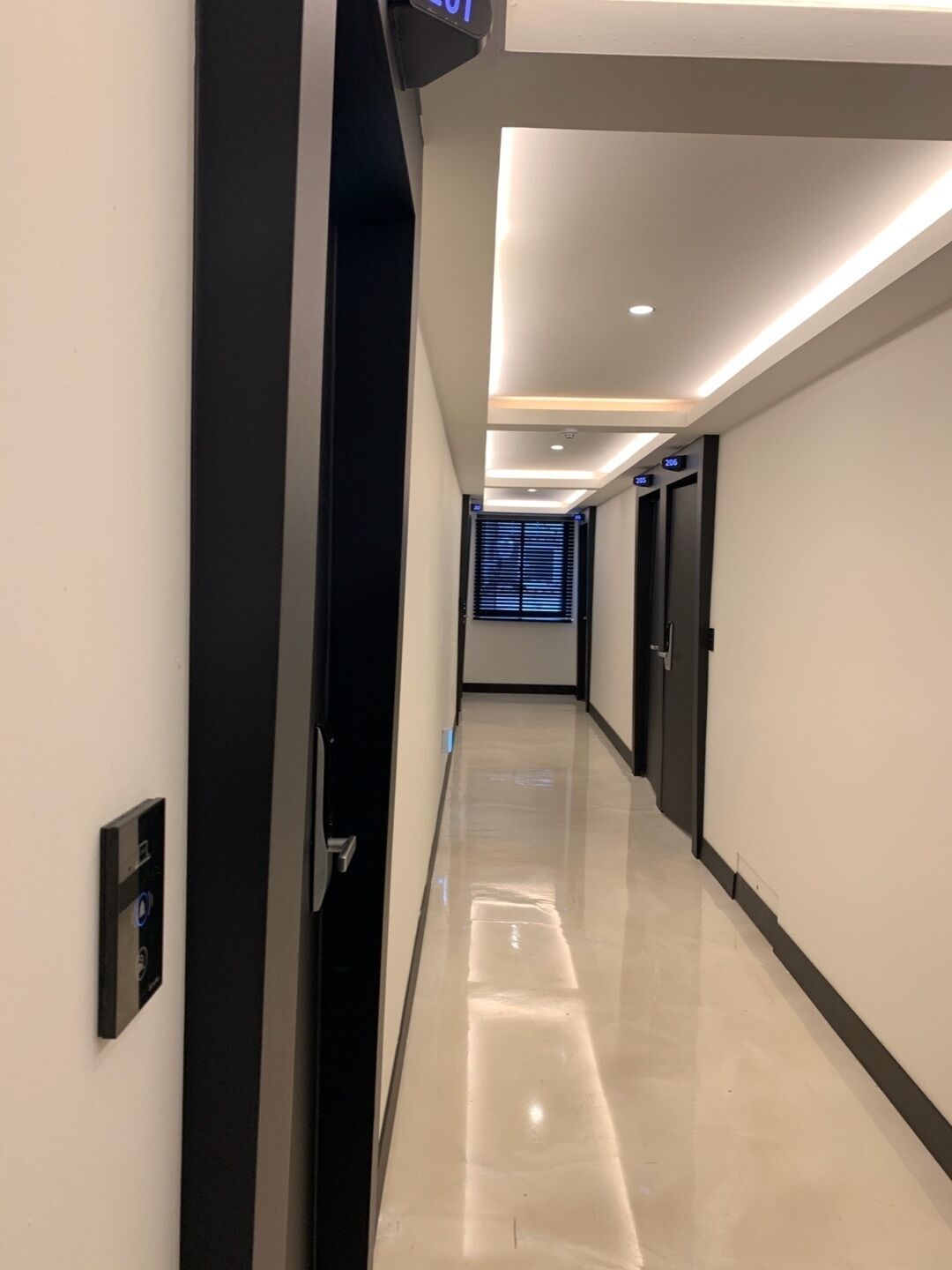 down duvets, desk, laptop workspace, free wifi