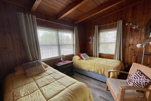 2 slaapkamers, een strijkplank/strijkijzer, wifi, beddengoed