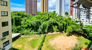 Aerial view - Exclusive apartment for seasonal rental. (Pituba)