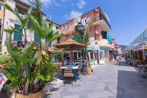 Outdoor dining - Casa Angerin 1 - 100m from sea (Alassio)