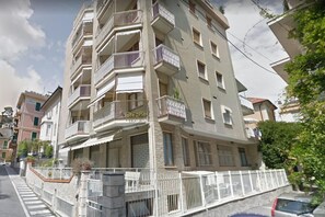 Front of property - Casa Angerin 1 - 100m from sea (Alassio)